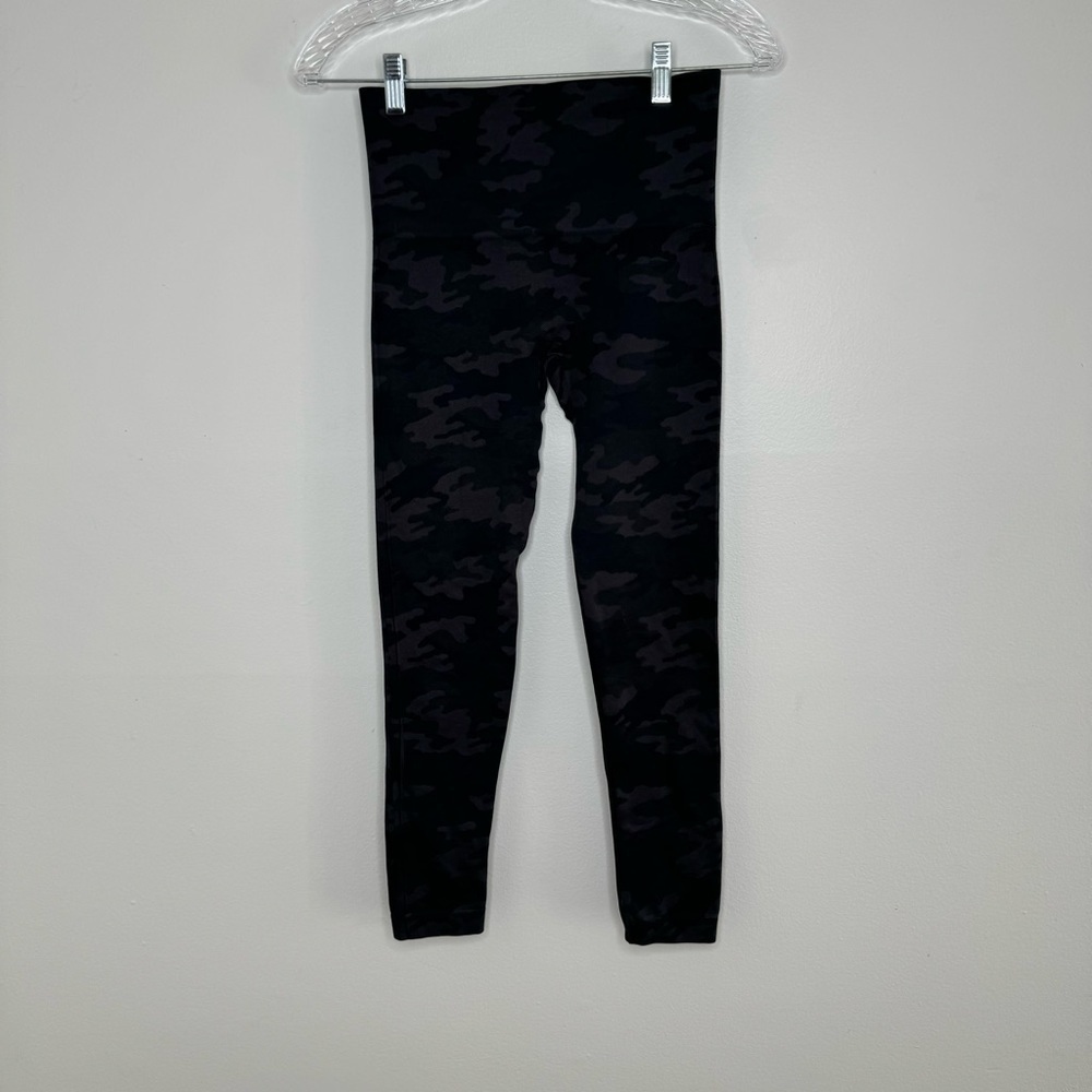 Spanx seamless camo print high waisted legging small